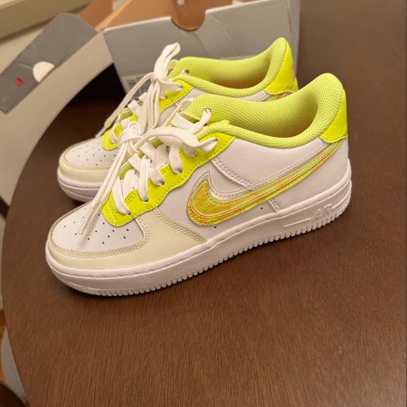 Nike Other - Nike Air Force 1 LV8 (GS) -- 3.5Y